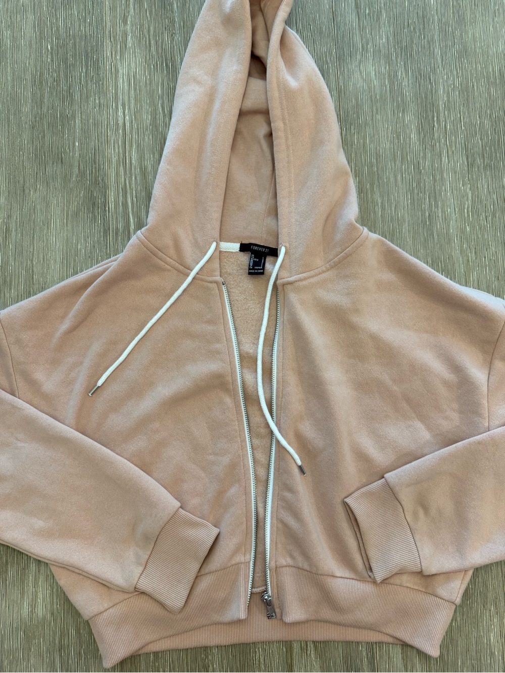 Forever 21 Croppped Zip Hoodie in Dusty Blush pink size large